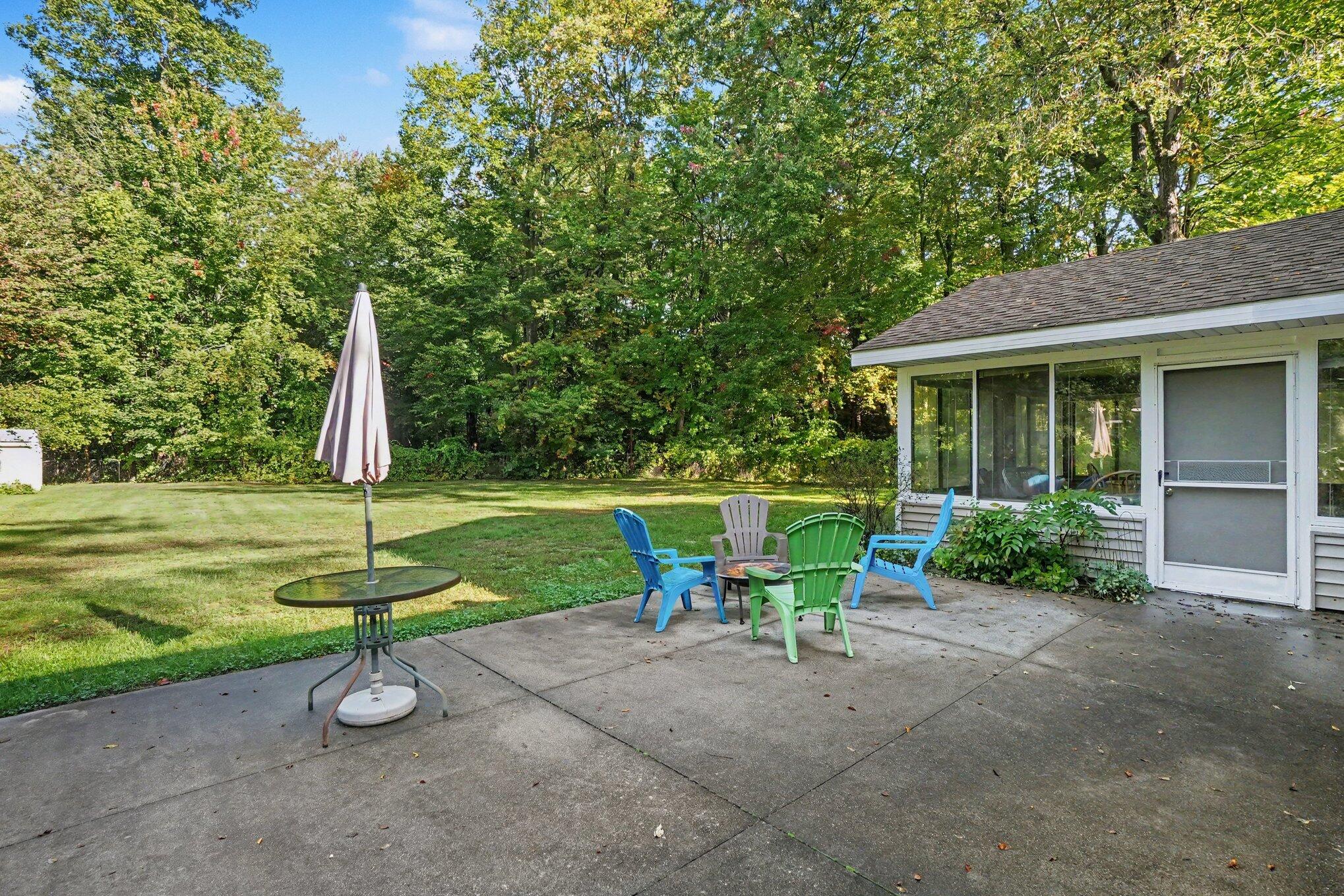 37 South Bear Lake Road Muskegon, MI 49445 - Photo 24 of 33 025_file_9371