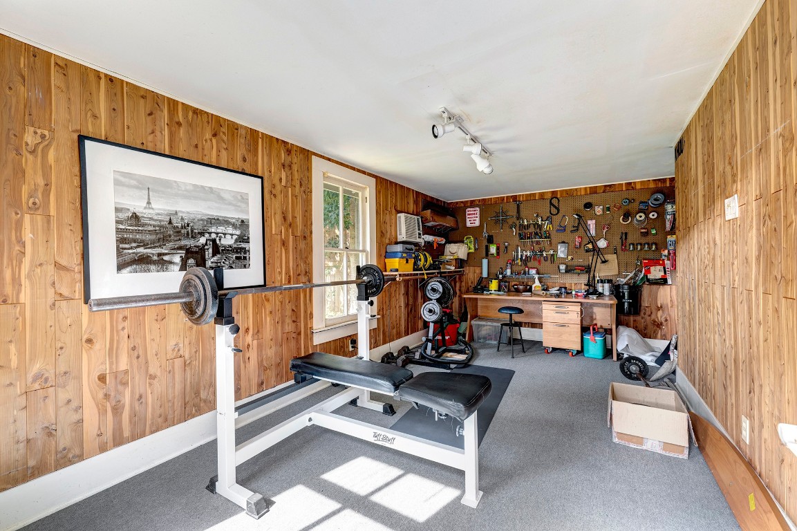 1902 Bolsover Street Houston, TX 77005 - Photo 26 of 27 Air-conditioned space in the garage provides flexible options for use.