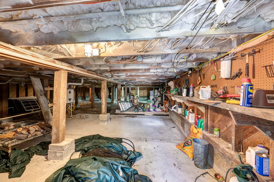 1902 Bolsover Street Houston, TX 77005 - Photo 27 of 27 With 5–6’ of clearance, the pier-and-beam foundation offers additional storage.