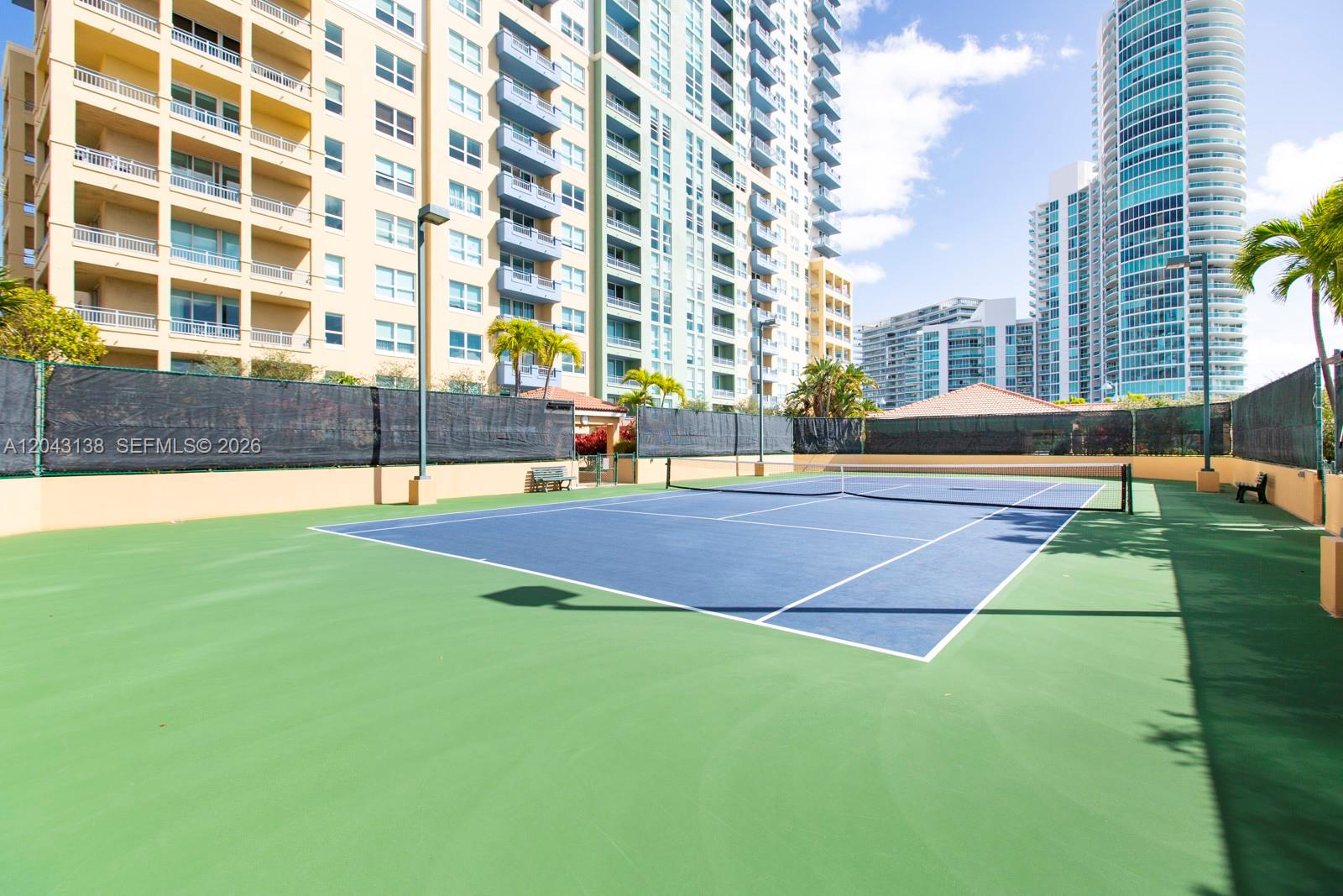 90 Alton Road, Unit 1005 Miami Beach, FL 33139 - Photo 20 of 21