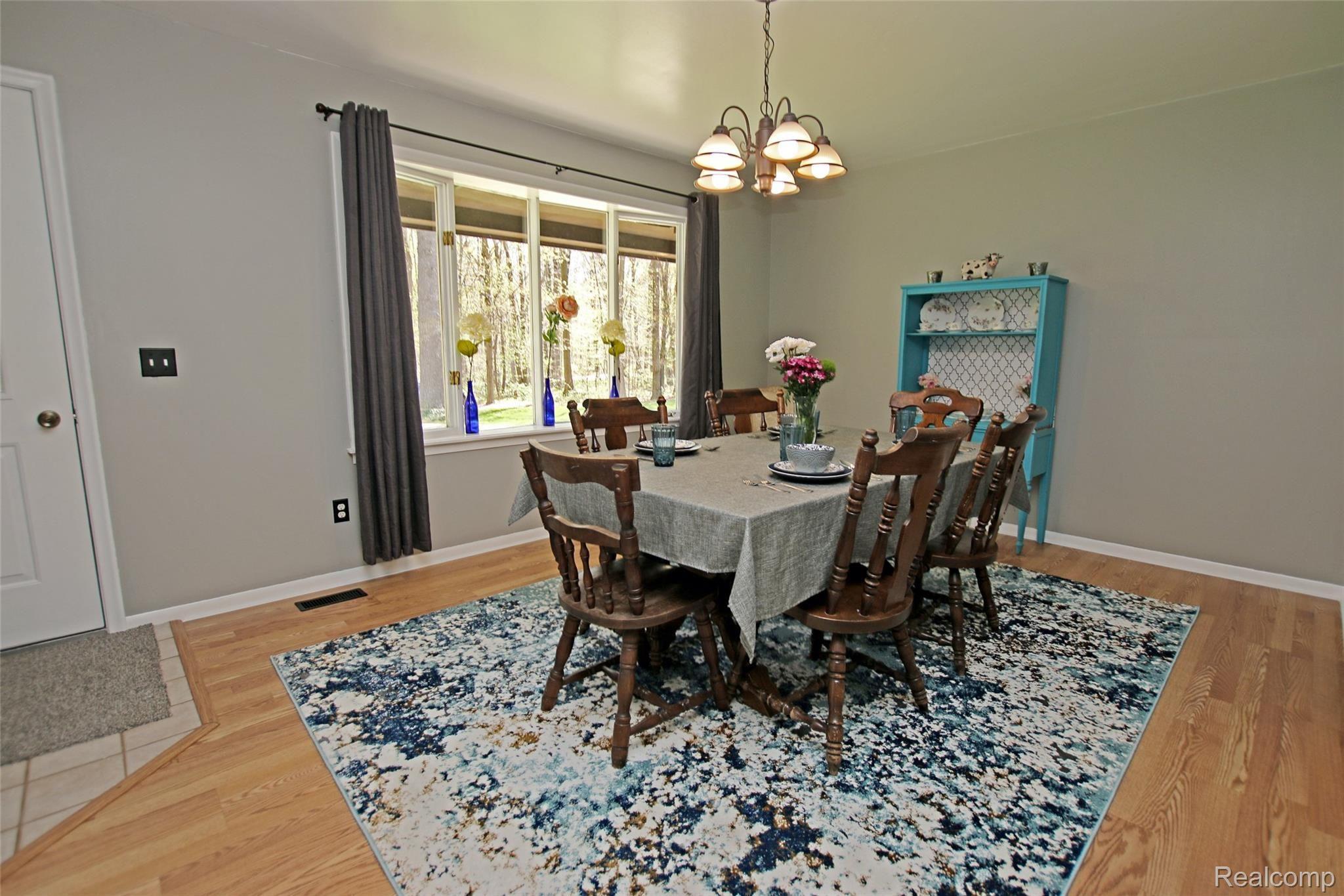 4095 Flint River Road Columbiaville, MI 48421 - Photo 7 of 84 8) Dining Room.jpg