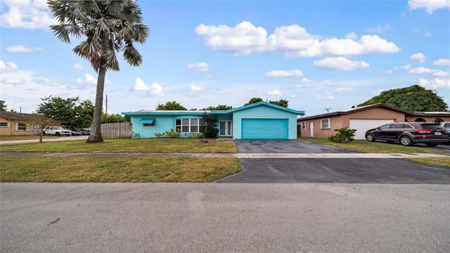 $495,000 | 3700 Northwest 25th Street, Lauderdale Lakes, FL 33311