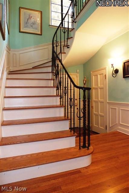 2729 Inverness Road Shaker Heights, OH 44122 - Photo 12 of 24 Looking upstairs from the Entry at the beautiful winding Staircase