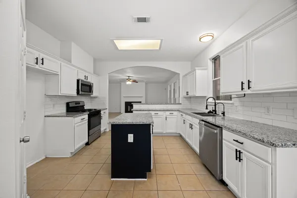 $330,000 | 19226 Crescent Pass Drive, Tomball, TX 77375