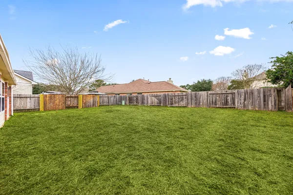 $330,000 | 19226 Crescent Pass Drive, Tomball, TX 77375