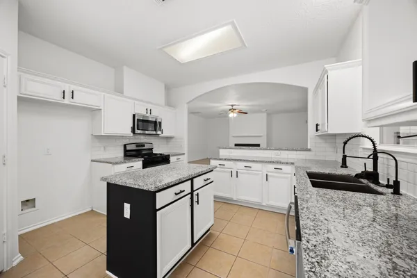 $330,000 | 19226 Crescent Pass Drive, Tomball, TX 77375
