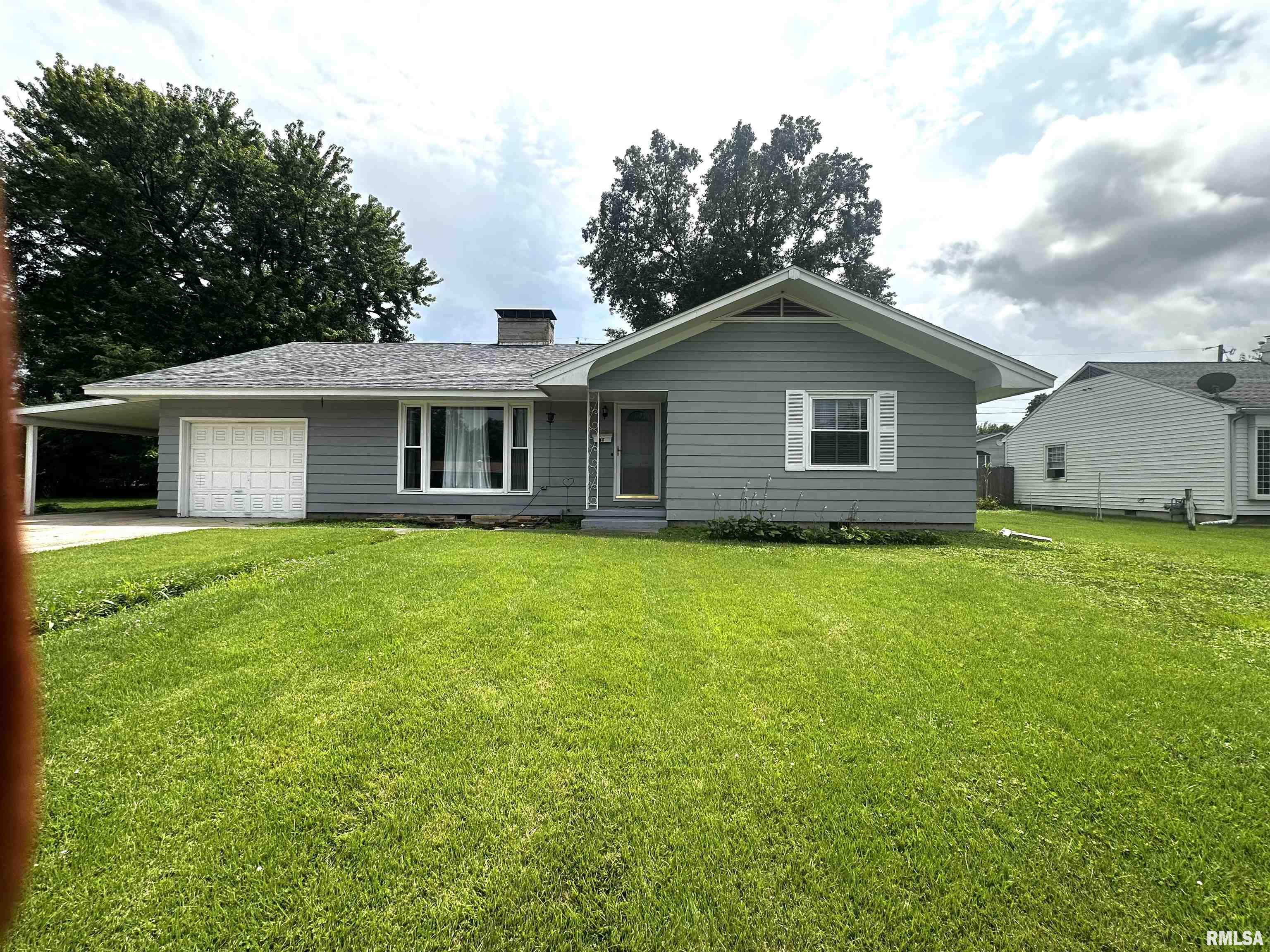 18 Arline Drive Centralia, IL 62801 - Photo 3 of 13