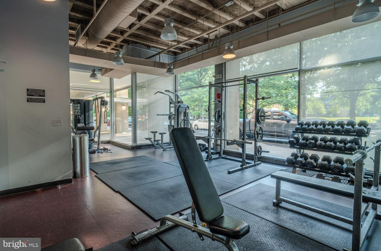 800 4th Street Southwest, Unit S501 Washington, DC 20024 - Photo 17 of 26 a view of a room with gym equipment