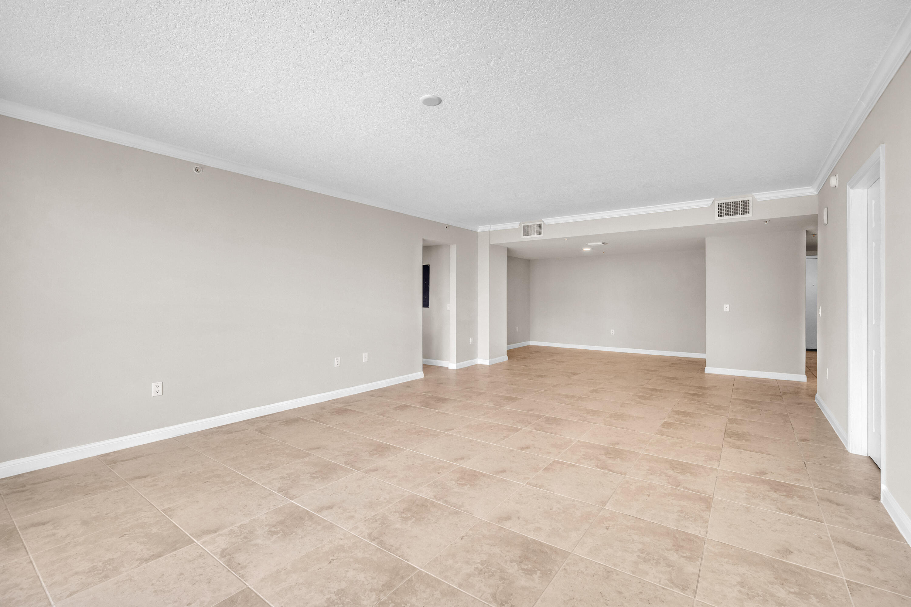 101 Plaza Real South, Unit 829 Boca Raton, FL 33432 - Photo 12 of 37 DSC_6740