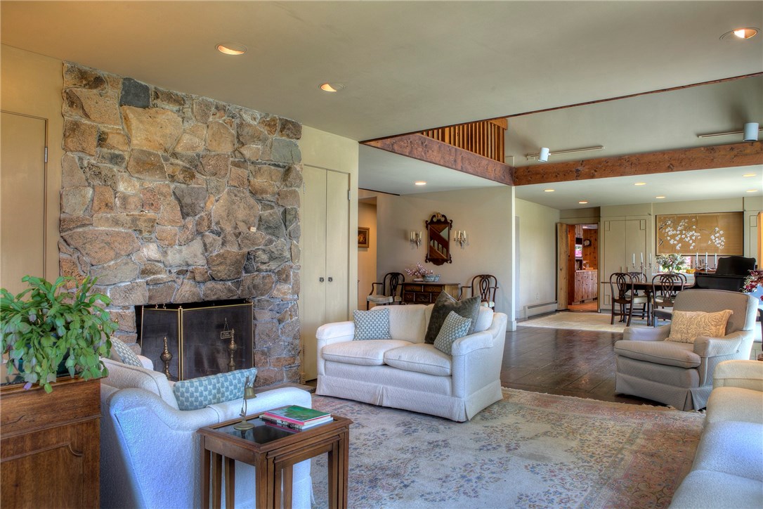 30 Hazard Road Newport, RI 02840 - Photo 11 of 40