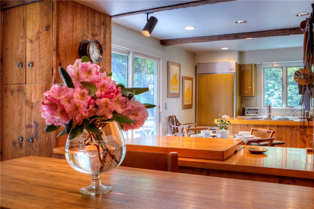 30 Hazard Road Newport, RI 02840 - Photo 16 of 40