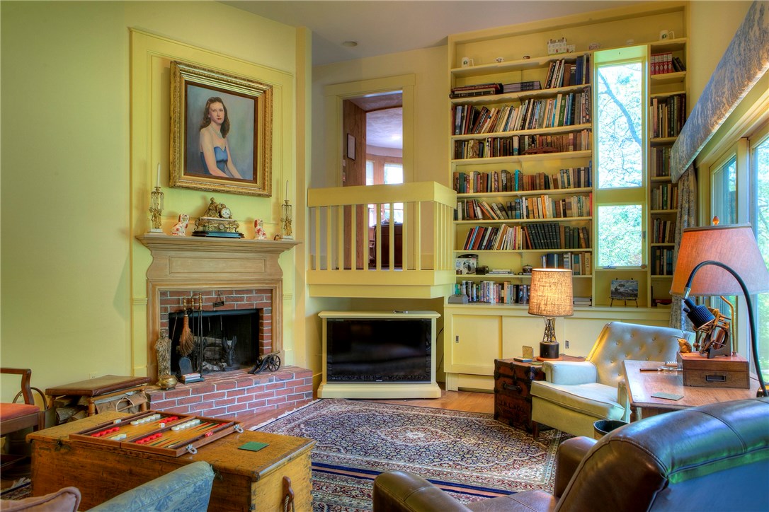 30 Hazard Road Newport, RI 02840 - Photo 19 of 40