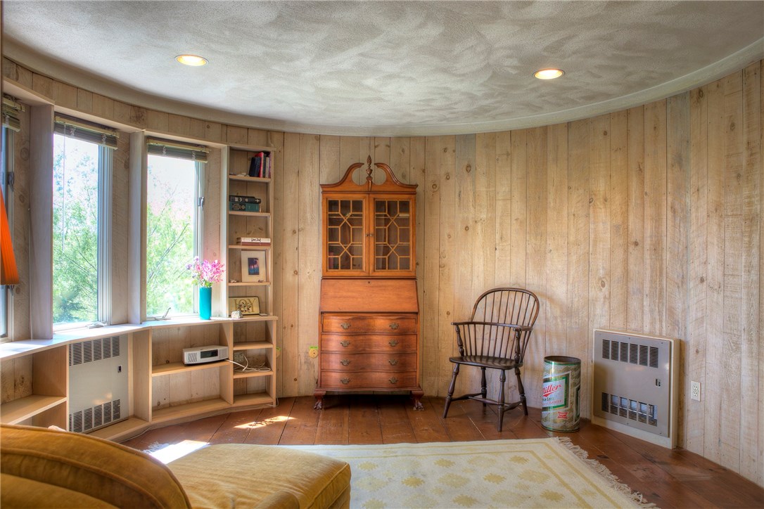 30 Hazard Road Newport, RI 02840 - Photo 24 of 40