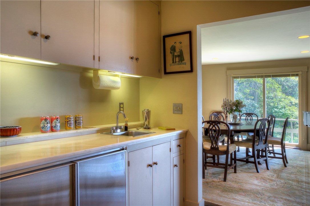 30 Hazard Road Newport, RI 02840 - Photo 32 of 40