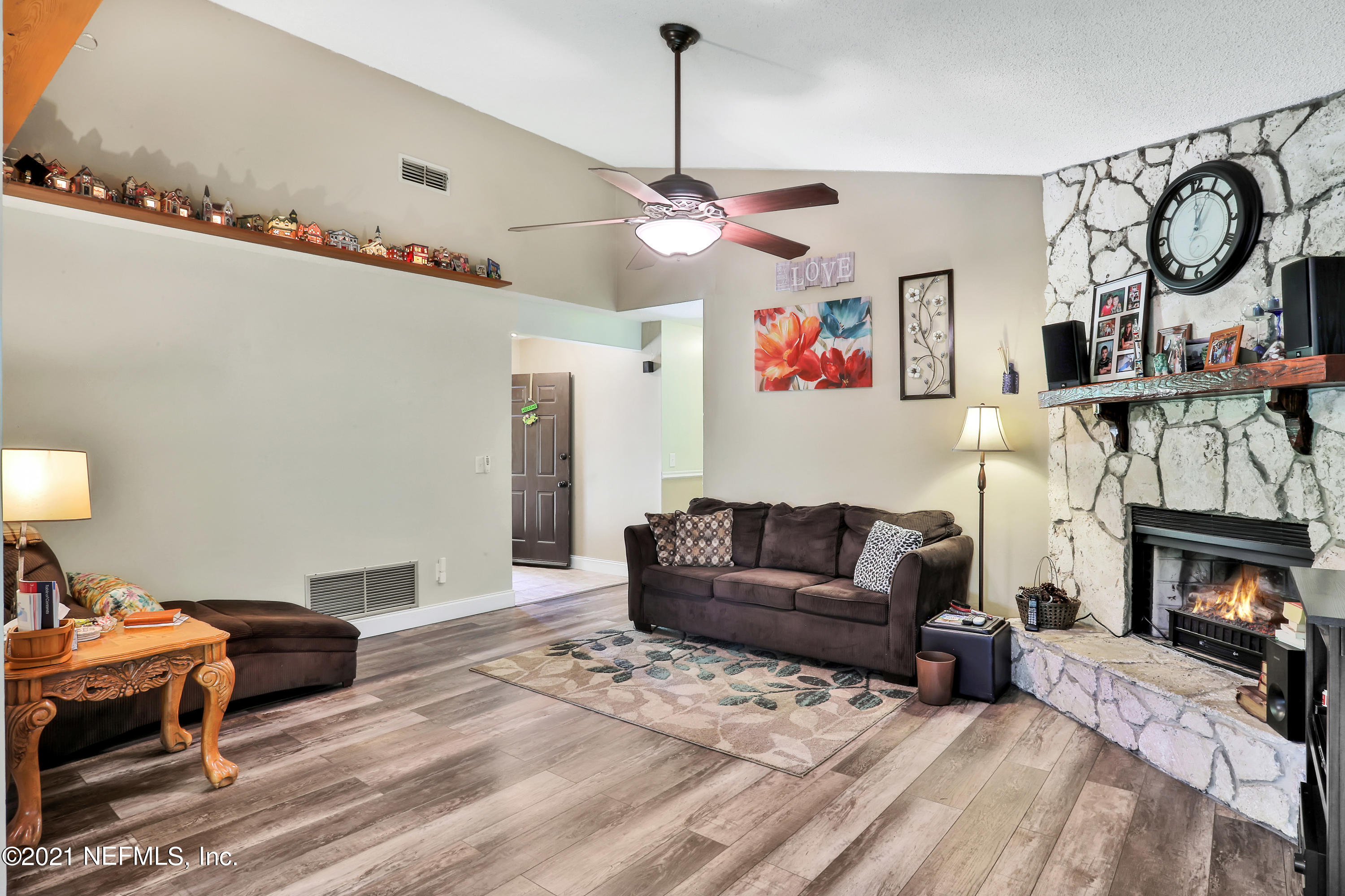 2012 Rothbury Drive Jacksonville, FL 32221 - Photo 6 of 25 1R4A8794