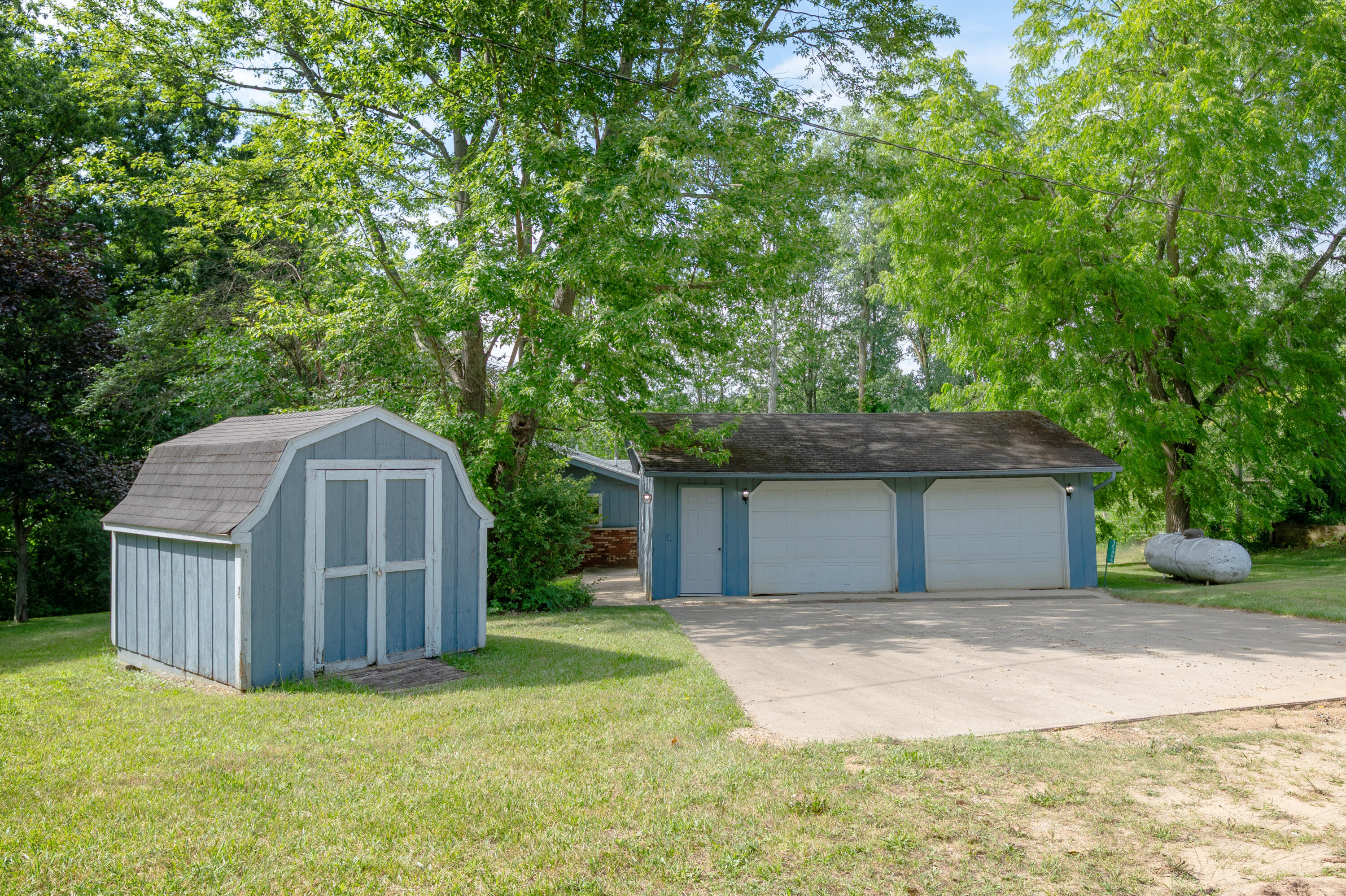 35495 Baseline Road Gobles, MI 49055 - Photo 51 of 53 BPP_1373