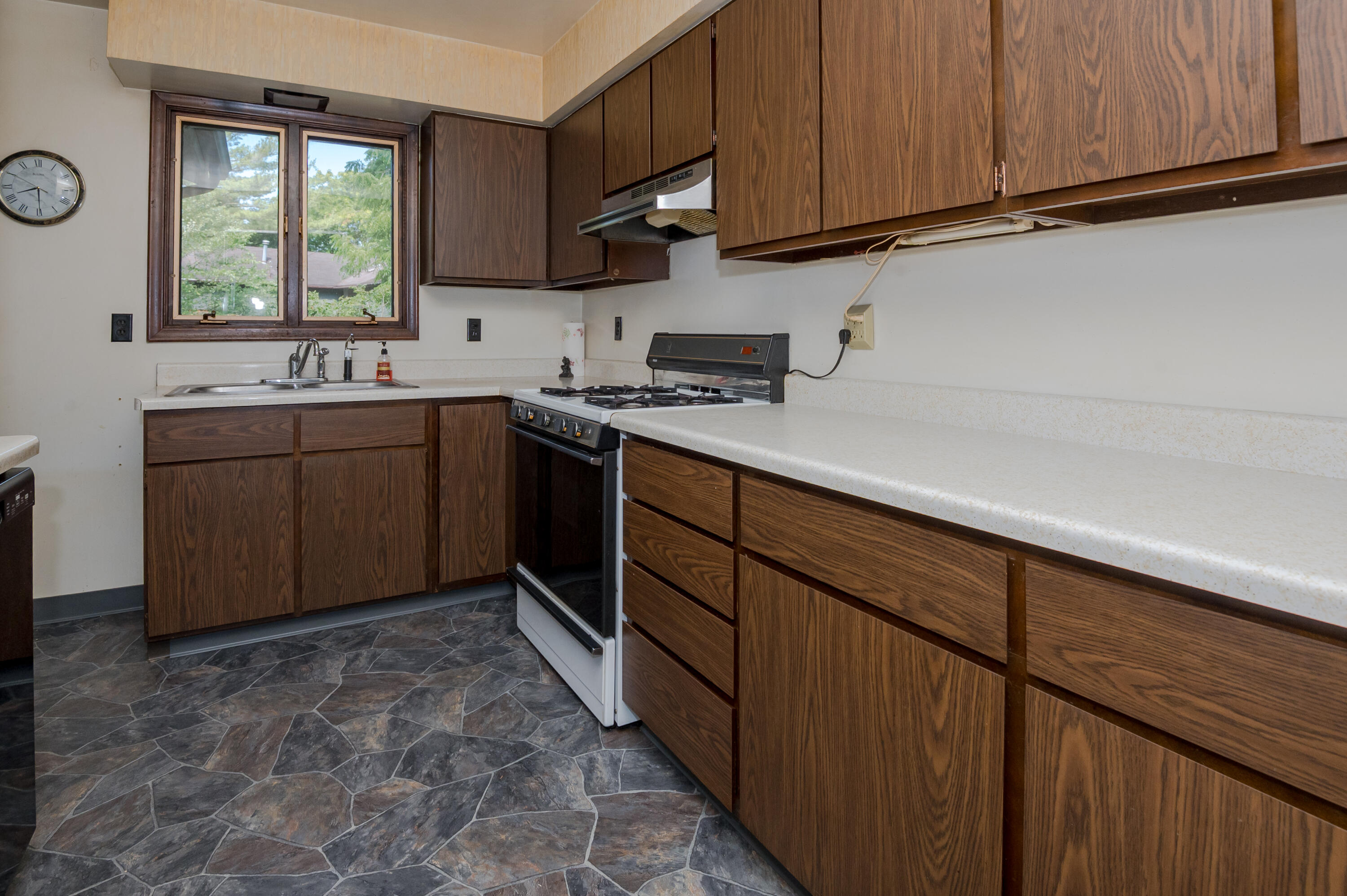 35495 Baseline Road Gobles, MI 49055 - Photo 8 of 53 BPP_1321