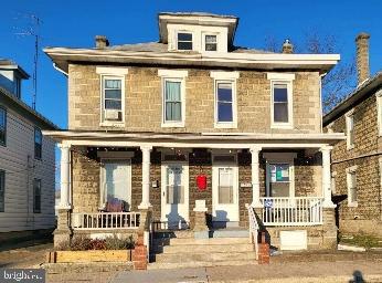 425 Ridge Avenue Hagerstown, MD 21740 - Photo 1 of 17 Gallery Image 1