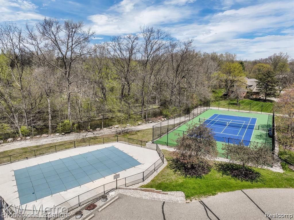 1810 Reis Court Rochester, MI 48309 - Photo 47 of 51 Gallery Image 47