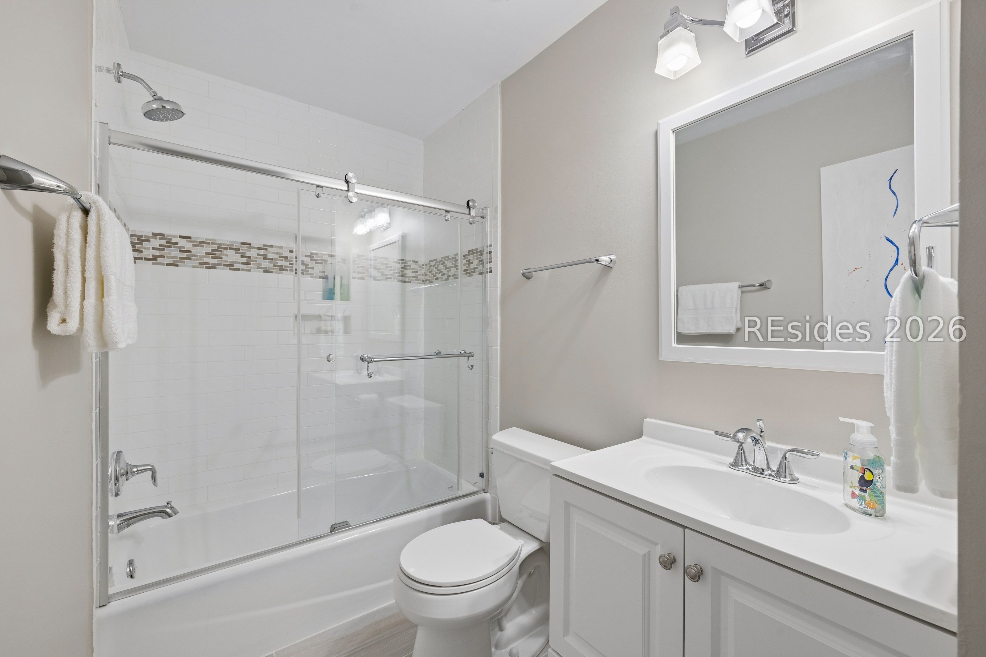 1 High Bluff Road, Unit 2001 Hilton Head Island, SC 29926 - Photo 40 of 76 Guest Bath #1