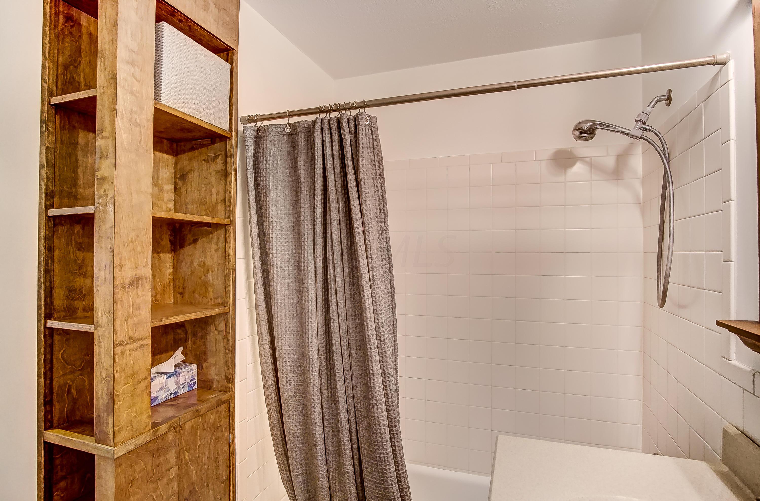 3526 Dempsey Road Westerville, OH 43081 - Photo 14 of 32 Gallery Image 14