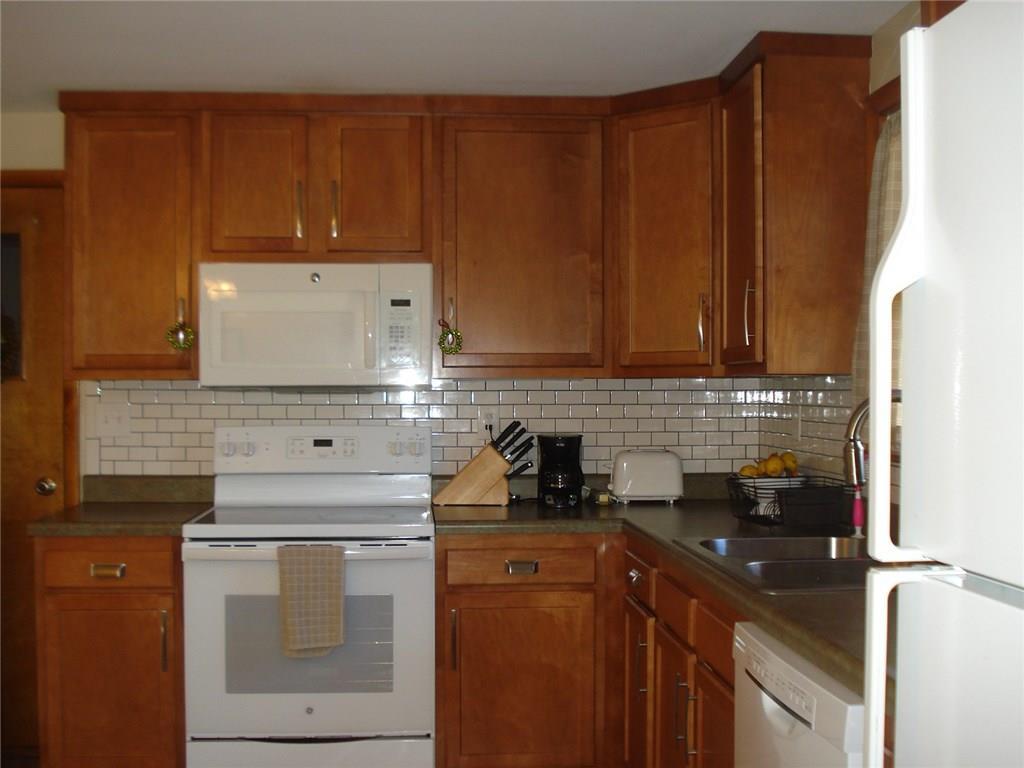 1430 Eastgate Road Springfield, OH 45503 - Photo 8 of 16