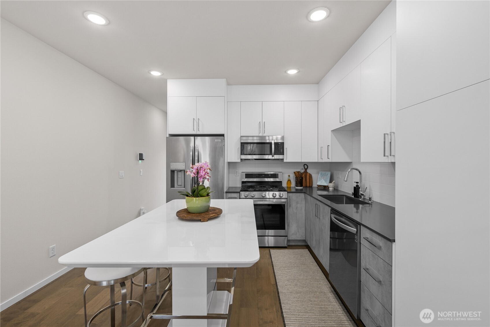 1816 15th Avenue South Seattle, WA 98144 - Photo 12 of 36