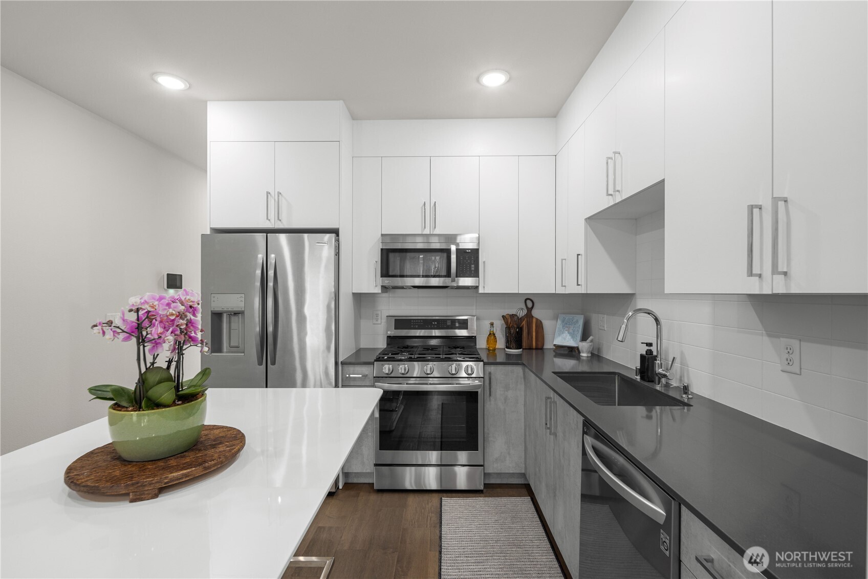 1816 15th Avenue South Seattle, WA 98144 - Photo 13 of 37