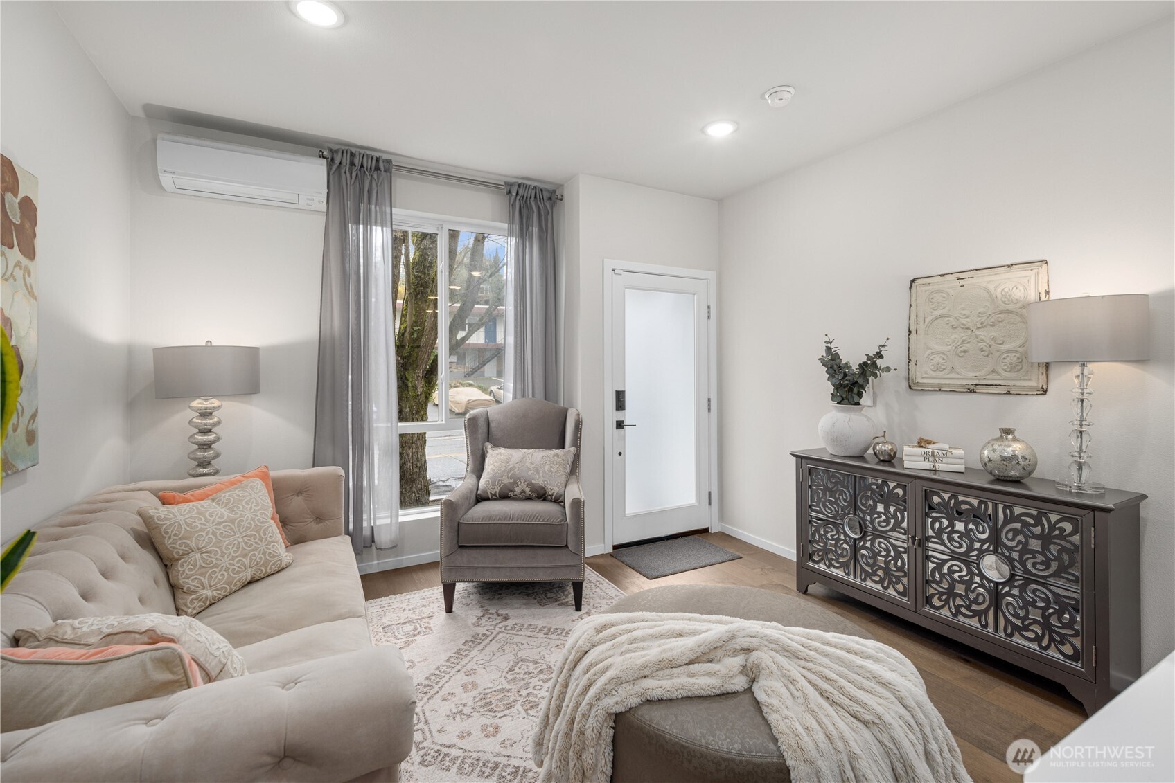 1816 15th Avenue South Seattle, WA 98144 - Photo 3 of 36