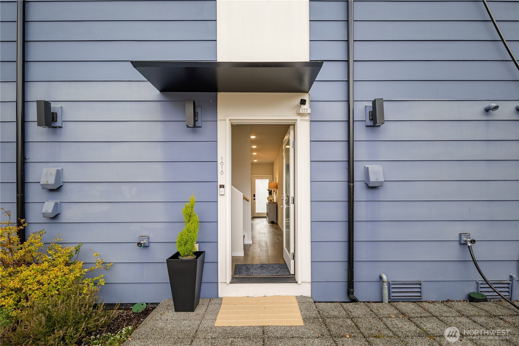 1816 15th Avenue South Seattle, WA 98144 - Photo 35 of 36