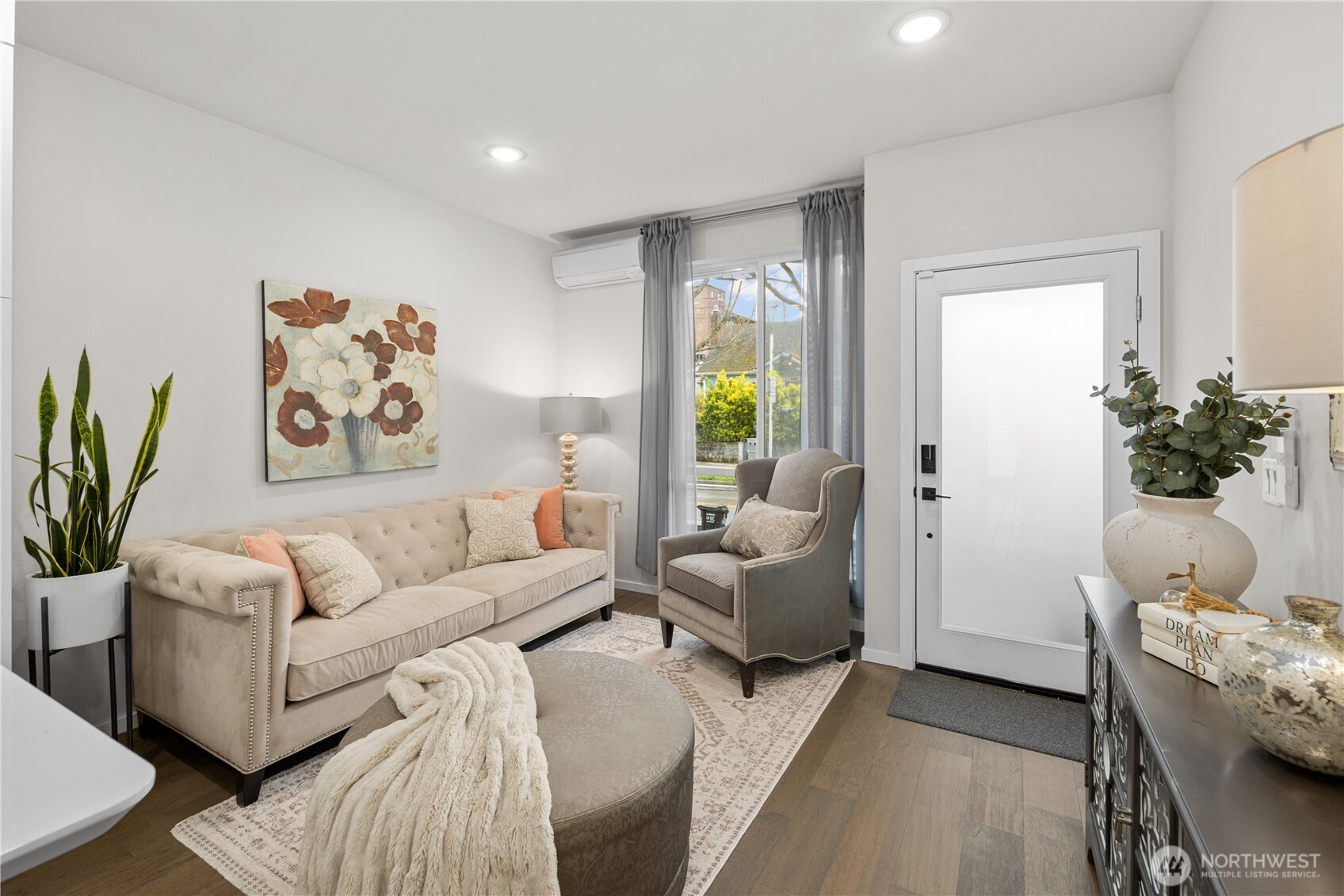 1816 15th Avenue South Seattle, WA 98144 - Photo 4 of 36