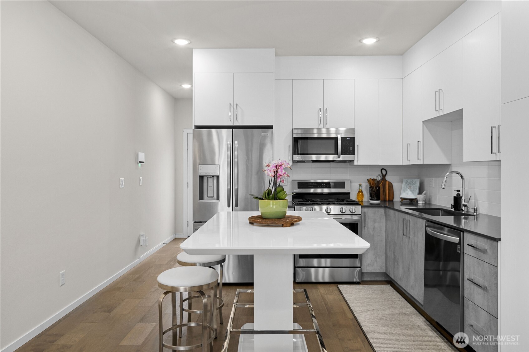 1816 15th Avenue South Seattle, WA 98144 - Photo 7 of 36