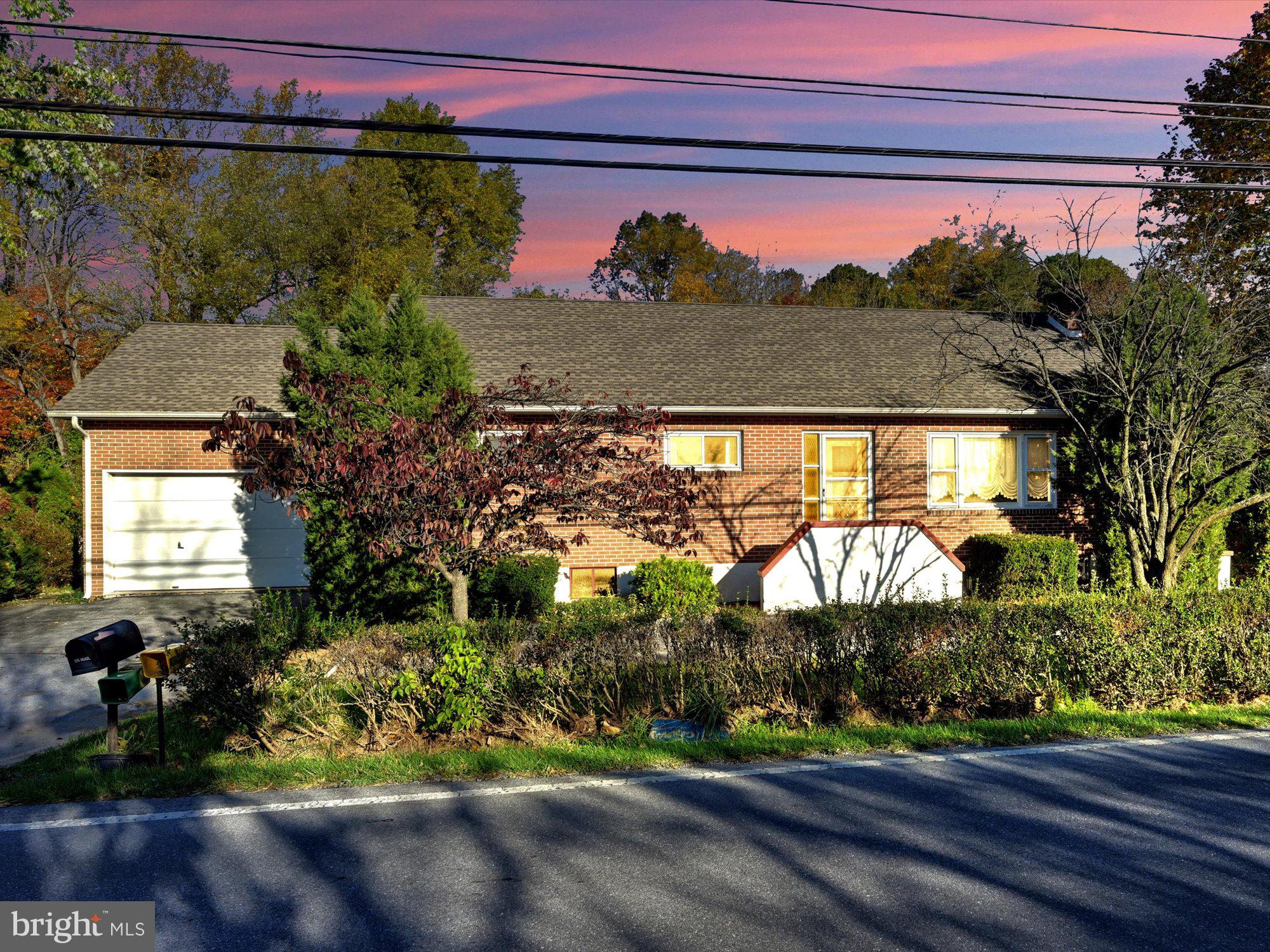 979 Fritztown Road Sinking Spring, PA 19608 - Photo 4 of 40