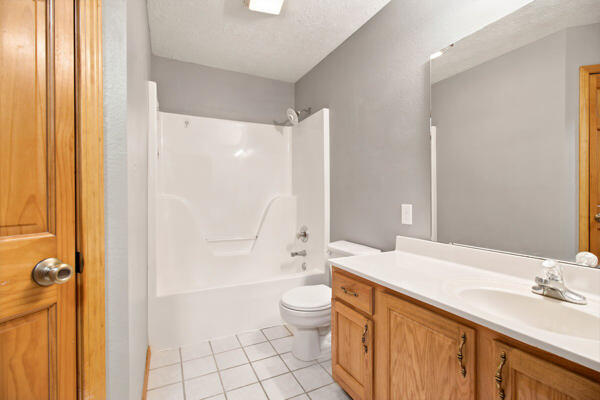 206 Miller Way Monett, MO 65708 - Photo 20 of 53 134281094839354253_134281094815570596_IM