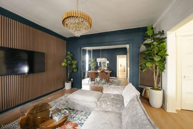 $2,700 | 18 Lowden Street, Unit 1, Elizabeth, NJ 07208