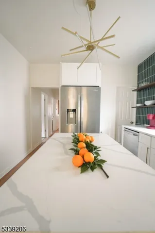 $2,700 | 18 Lowden Street, Unit 1, Elizabeth, NJ 07208