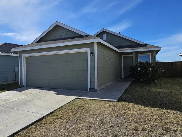 a front view of house with yard