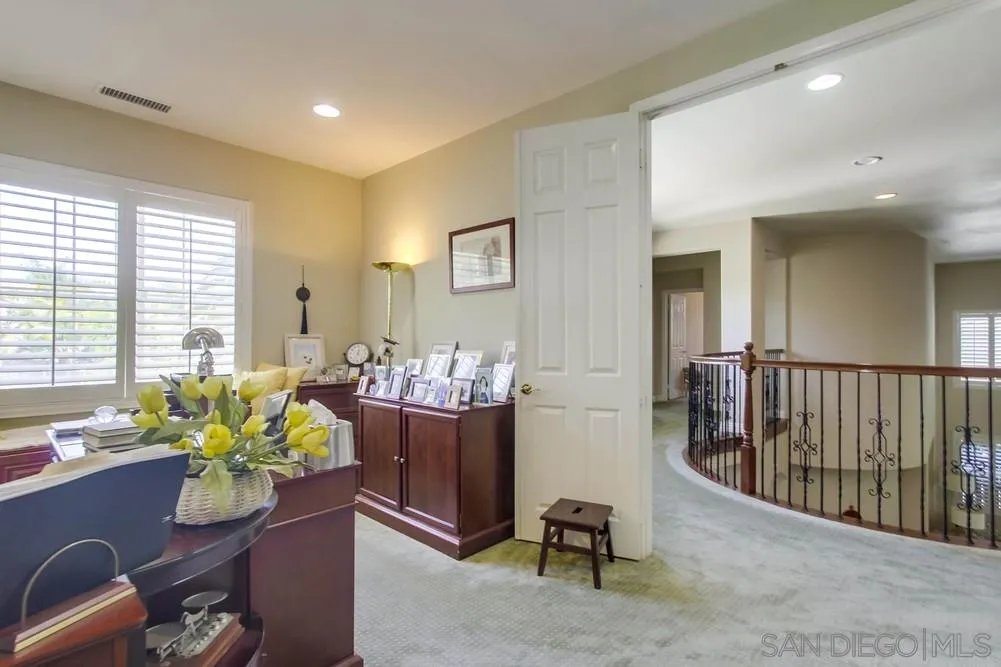 1677 Docena Road Carlsbad, CA 92011 - Photo 15 of 25 Gallery Image 15