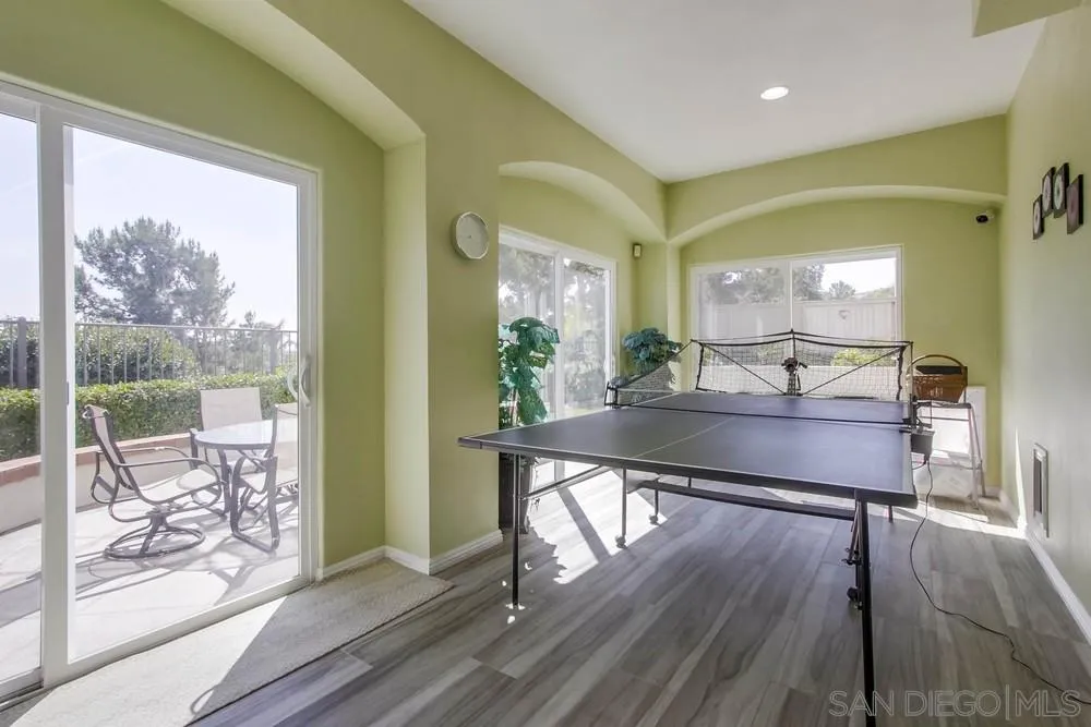1677 Docena Road Carlsbad, CA 92011 - Photo 20 of 25 Gallery Image 20