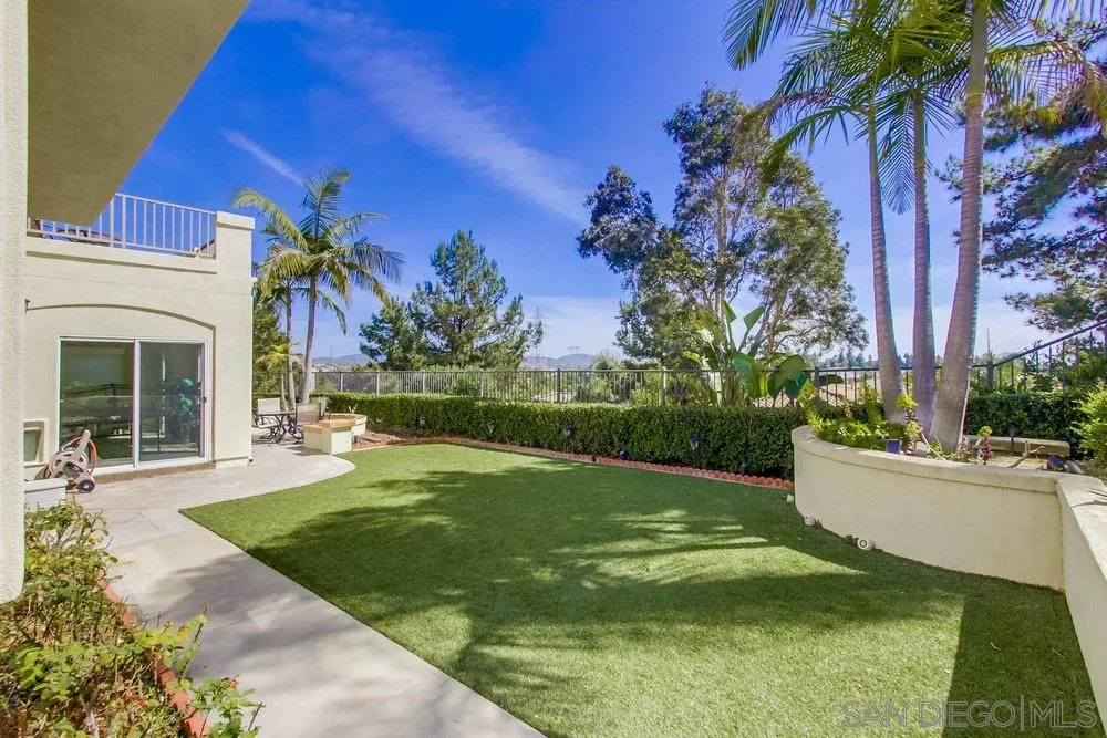 1677 Docena Road Carlsbad, CA 92011 - Photo 24 of 25 Gallery Image 24