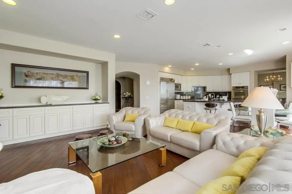 1677 Docena Road Carlsbad, CA 92011 - Photo 6 of 25 Gallery Image 6
