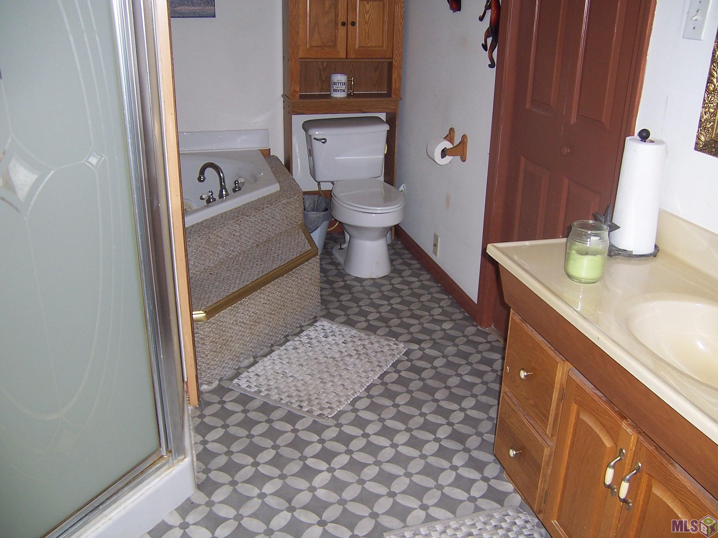 6113 Shrimpers Row Dulac, LA 70363 - Photo 14 of 29