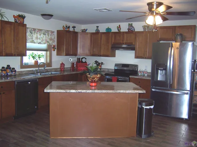 $229,900 | 6113 Shrimpers Row, Dulac, LA 70363