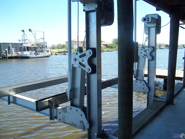 $229,900 | 6113 Shrimpers Row, Dulac, LA 70363