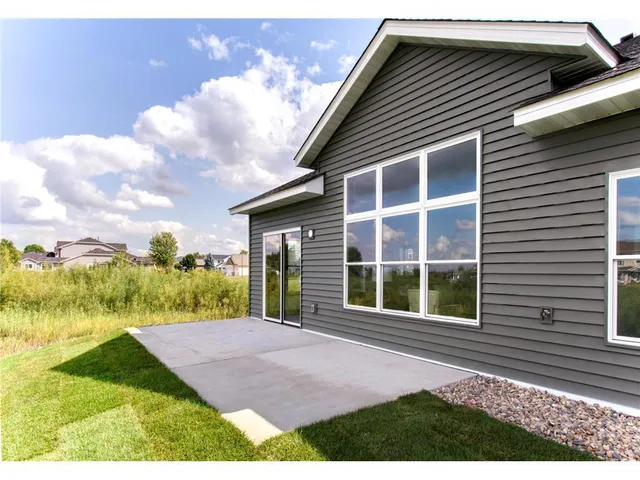 $495,000 | 117 Maple Court, Cannon Falls, MN 55009