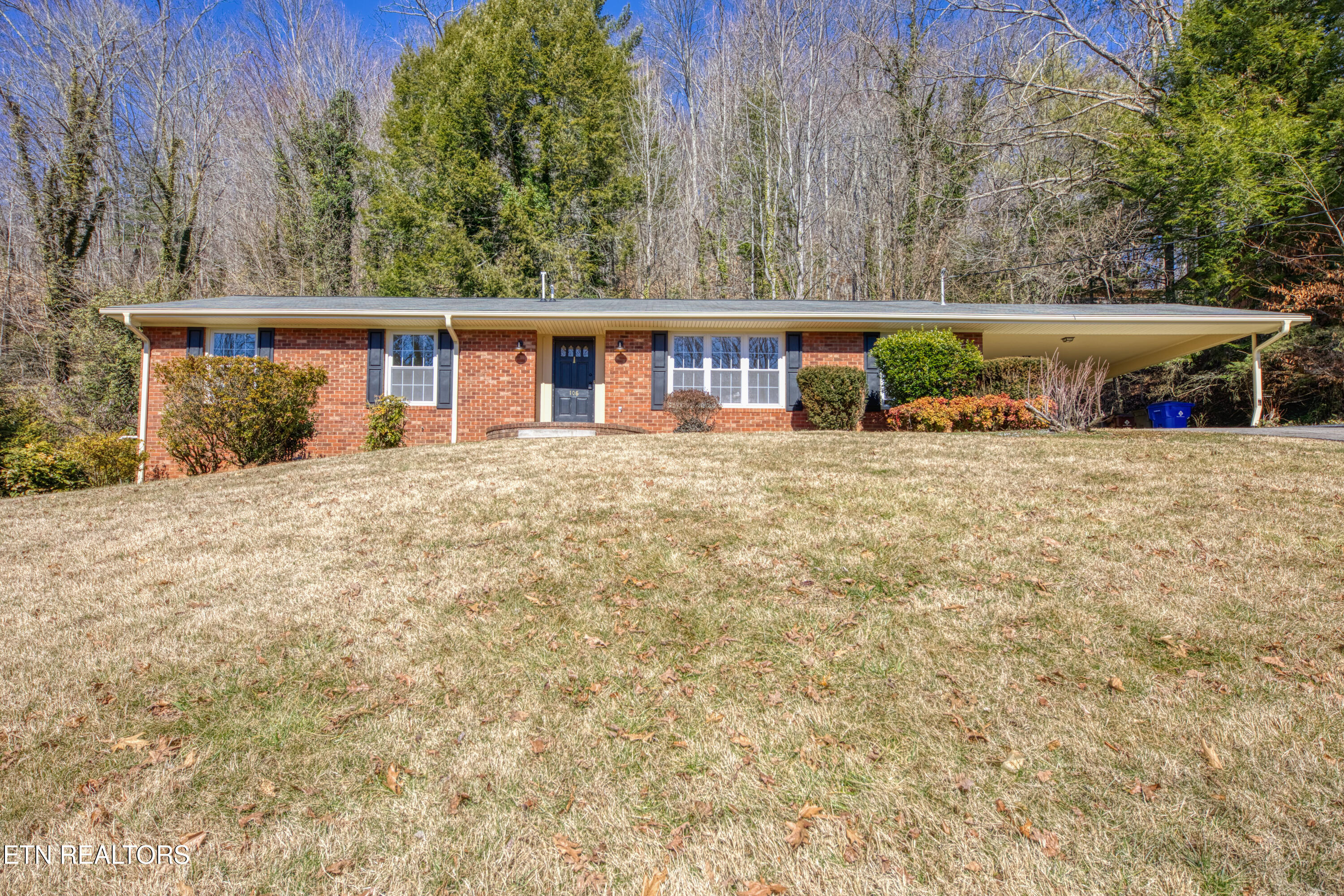 108 Canterbury Road Oak Ridge, TN 37830 - Photo 1 of 31 0H3A0848_2