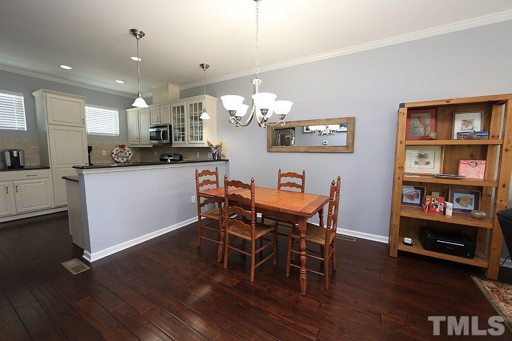 1525 Crafton Way Raleigh, NC 27607 - Photo 5 of 22