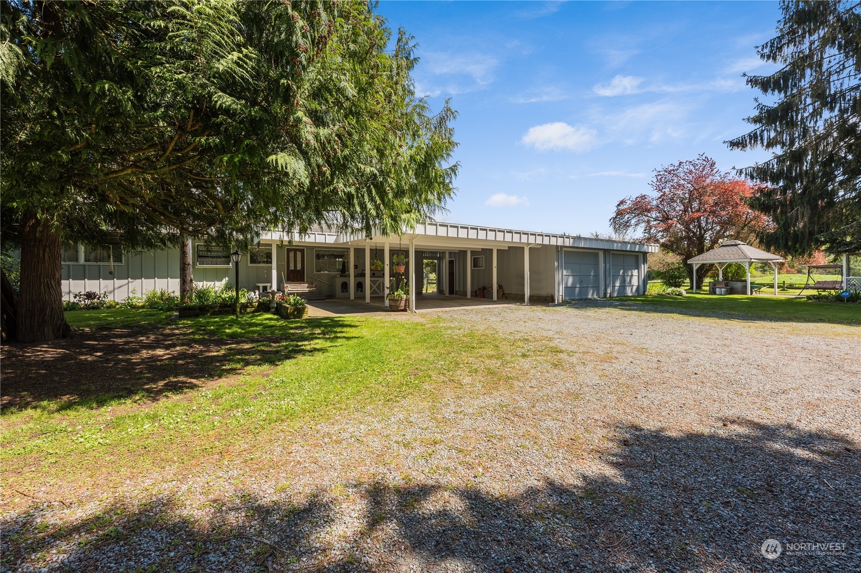 21040 Starbird Road Mount Vernon, WA 98274 - Photo 12 of 38 Gallery Image 12