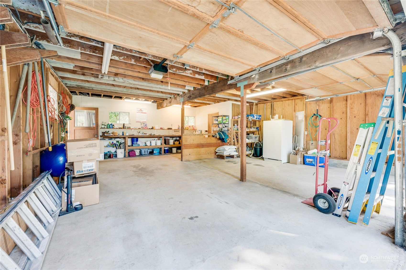 21040 Starbird Road Mount Vernon, WA 98274 - Photo 28 of 38 Gallery Image 28