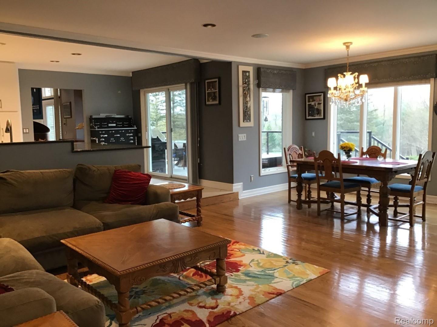 2881 Clarkston Road Oakland, MI 48363 - Photo 26 of 98 FamilyRoom (2).jpg